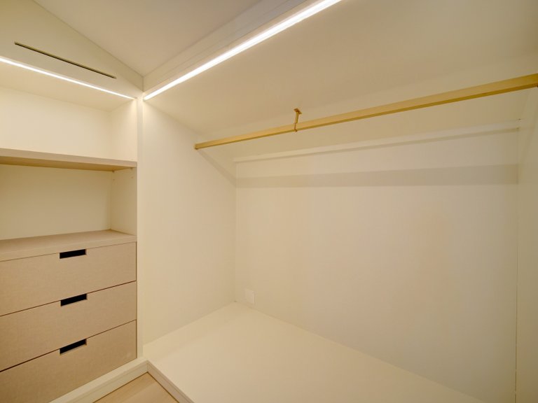 Apartment for Sale in Estrela, Lisboa, Lisbon, Portugal 32