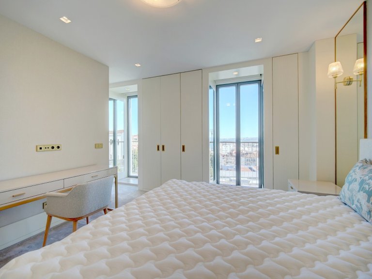 Apartment for Sale in Estrela, Lisboa, Lisbon, Portugal 38