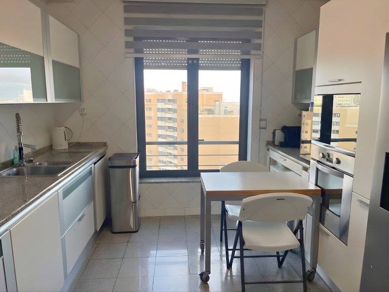 Apartment for Sale in Campolide, Lisboa, Lisbon, Portugal 13