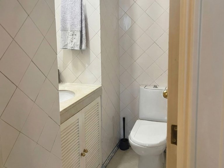 Apartment for Sale in Campolide, Lisboa, Lisbon, Portugal 27