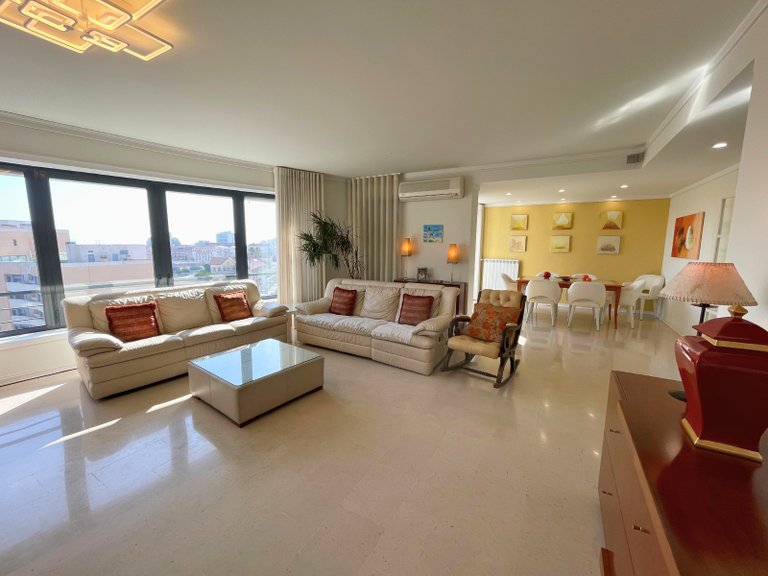 Apartment for Sale in Campolide, Lisboa, Lisbon, Portugal 4