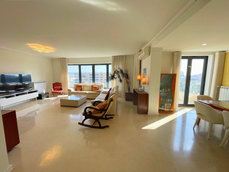 Apartment for Sale in Campolide, Lisboa, Lisbon, Portugal 7