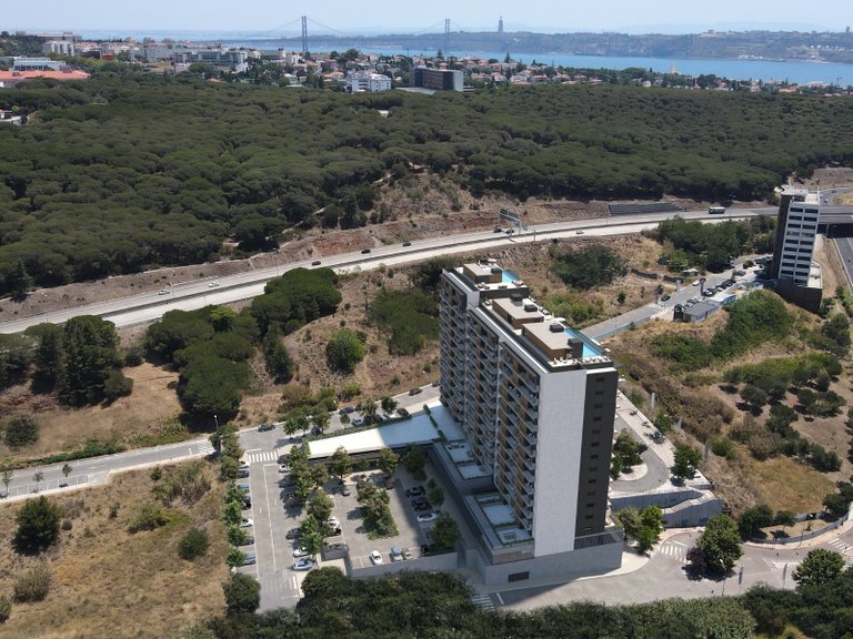 Apartment for Sale in Algés, Linda-a-Velha e Cruz Quebrada-Dafundo, Oeiras, Lisbon, Portugal 22