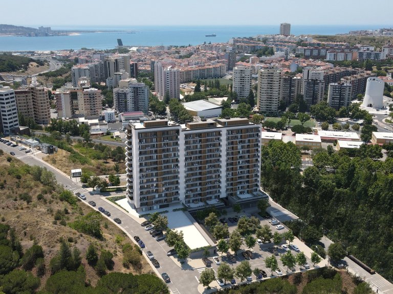 Apartment for Sale in Algés, Linda-a-Velha e Cruz Quebrada-Dafundo, Oeiras, Lisbon, Portugal 23