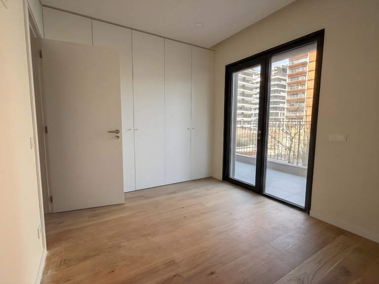 Apartment for Sale in Algés, Linda-a-Velha e Cruz Quebrada-Dafundo, Oeiras, Lisbon, Portugal 18