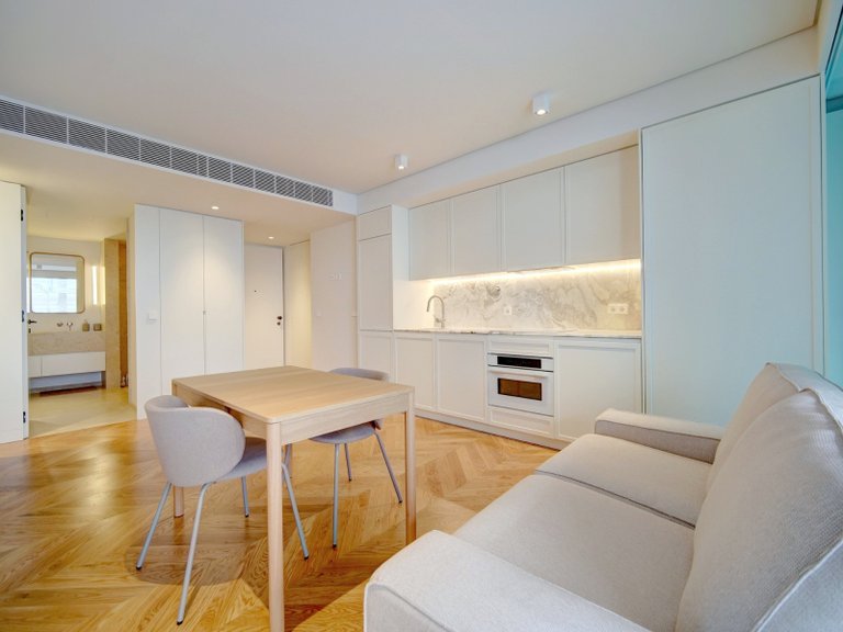 Apartment for Sale in Avenidas Novas, Lisboa, Lisbon, Portugal 3