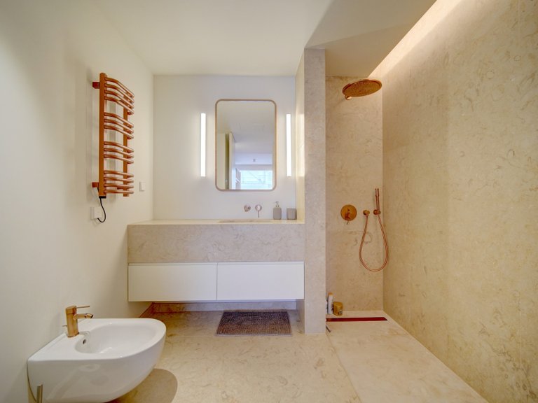 Apartment for Sale in Avenidas Novas, Lisboa, Lisbon, Portugal 14
