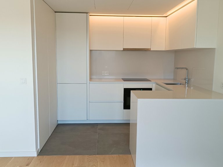 Apartment for Sale in Avenidas Novas, Lisboa, Lisbon, Portugal 4