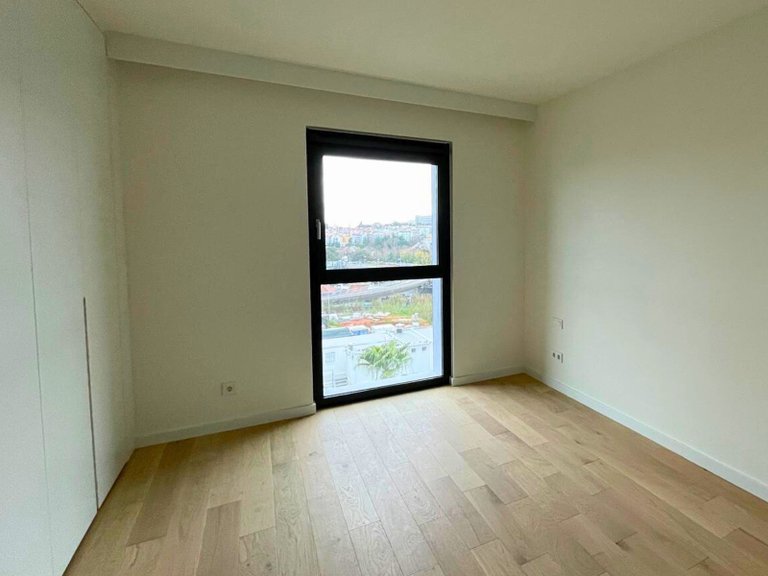 Apartment for Sale in Avenidas Novas, Lisboa, Lisbon, Portugal 5