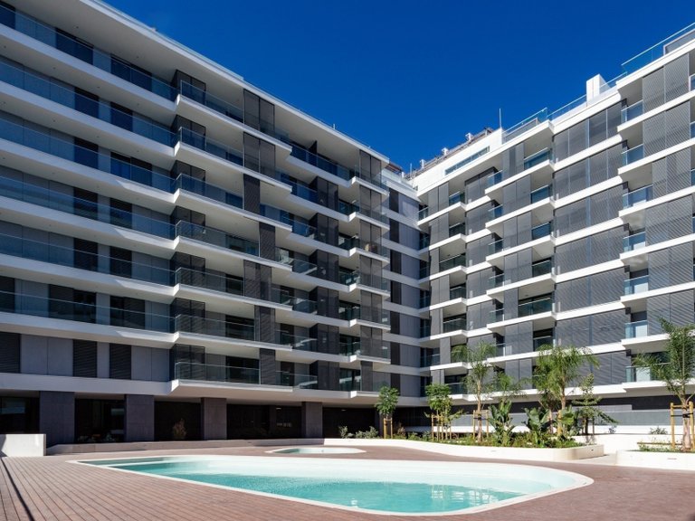 Apartment for Sale in Avenidas Novas, Lisboa, Lisbon, Portugal 2