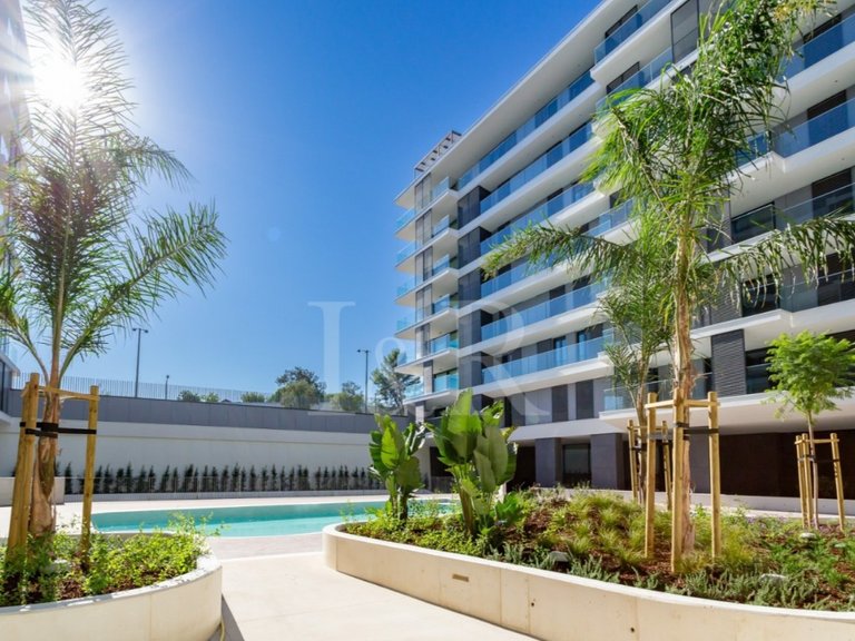 Apartment for Sale in Avenidas Novas, Lisboa, Lisbon, Portugal 1