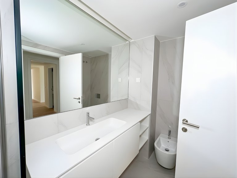 Apartment for Sale in Avenidas Novas, Lisboa, Lisbon, Portugal 20