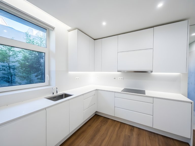 Apartment for Sale in Arroios, Lisboa, Lisbon, Portugal 8