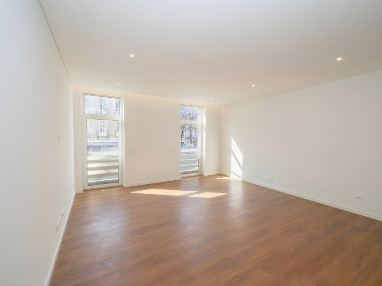 Apartment for Sale in Arroios, Lisboa, Lisbon, Portugal 2