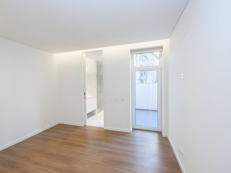Apartment for Sale in Arroios, Lisboa, Lisbon, Portugal 9