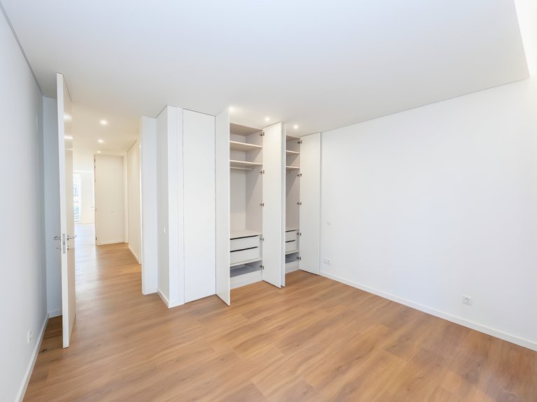Apartment for Sale in Arroios, Lisboa, Lisbon, Portugal 10