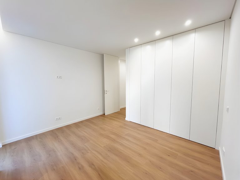 Apartment for Sale in Arroios, Lisboa, Lisbon, Portugal 11