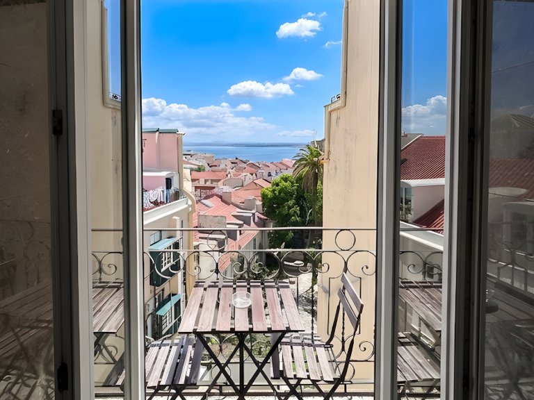 Apartment for Sale in Misericórdia, Lisboa, Lisbon, Portugal 3