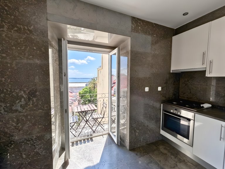 Apartment for Sale in Misericórdia, Lisboa, Lisbon, Portugal 4