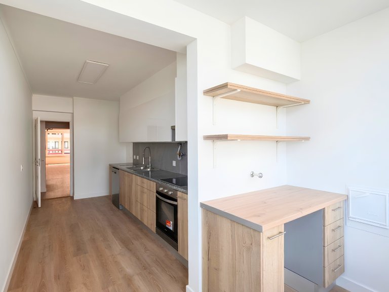 Apartment for Sale in São Domingos de Benfica, Lisboa, Lisbon, Portugal 14