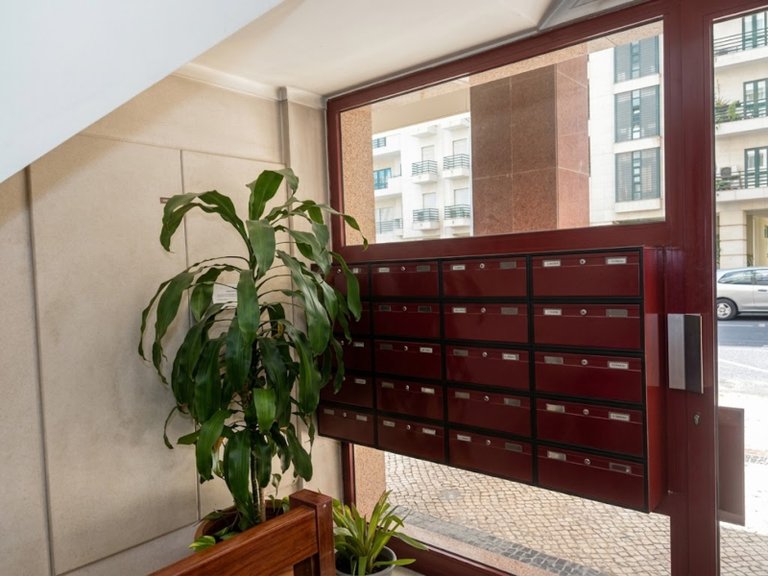 Apartment for Sale in São Domingos de Benfica, Lisboa, Lisbon, Portugal 18
