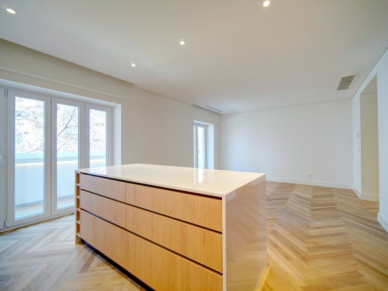 Apartment for Sale in Avenidas Novas, Lisboa, Lisbon, Portugal 10