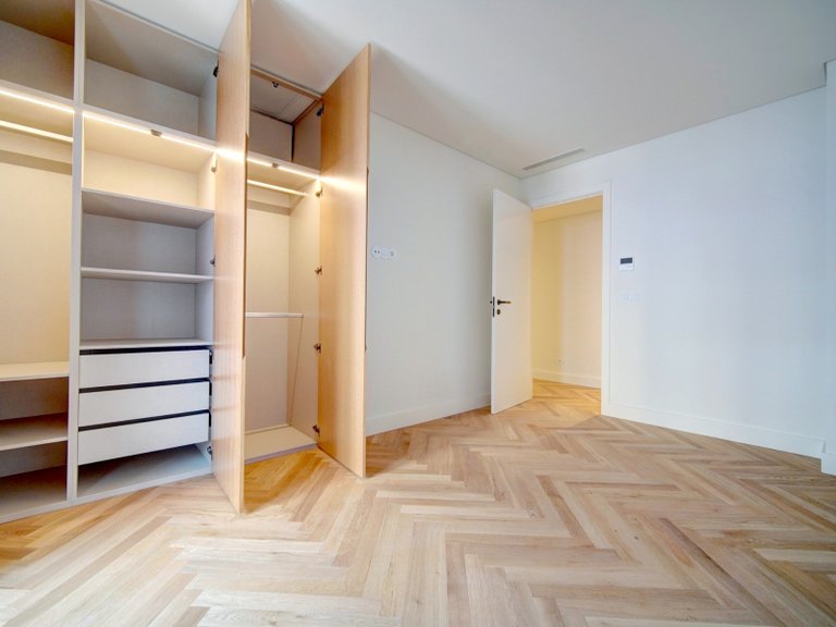 Apartment for Sale in Avenidas Novas, Lisboa, Lisbon, Portugal 26