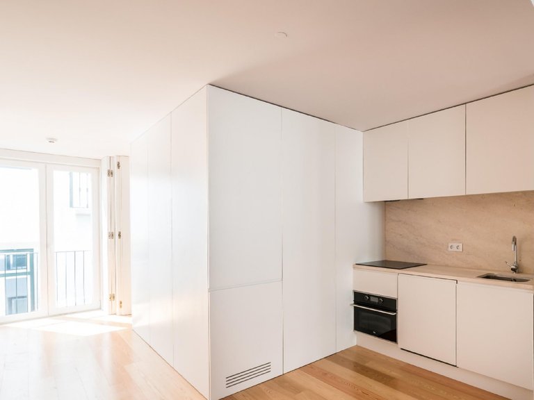 Apartment for Sale in Santa Maria Maior, Lisboa, Lisbon, Portugal 4