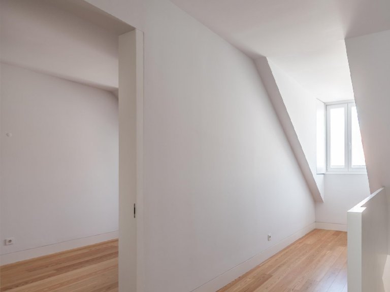 Apartment for Sale in Santa Maria Maior, Lisboa, Lisbon, Portugal 18