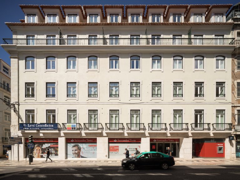 Apartment for Sale in Santa Maria Maior, Lisboa, Lisbon, Portugal 19