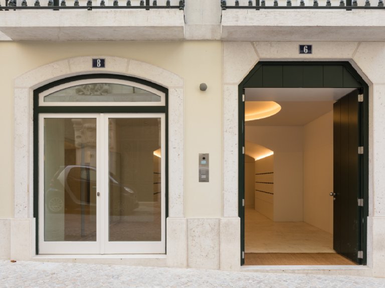 Apartment for Sale in Santa Maria Maior, Lisboa, Lisbon, Portugal 21
