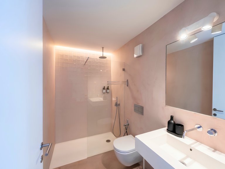 Apartment for Sale in Santa Maria Maior, Lisboa, Lisbon, Portugal 11
