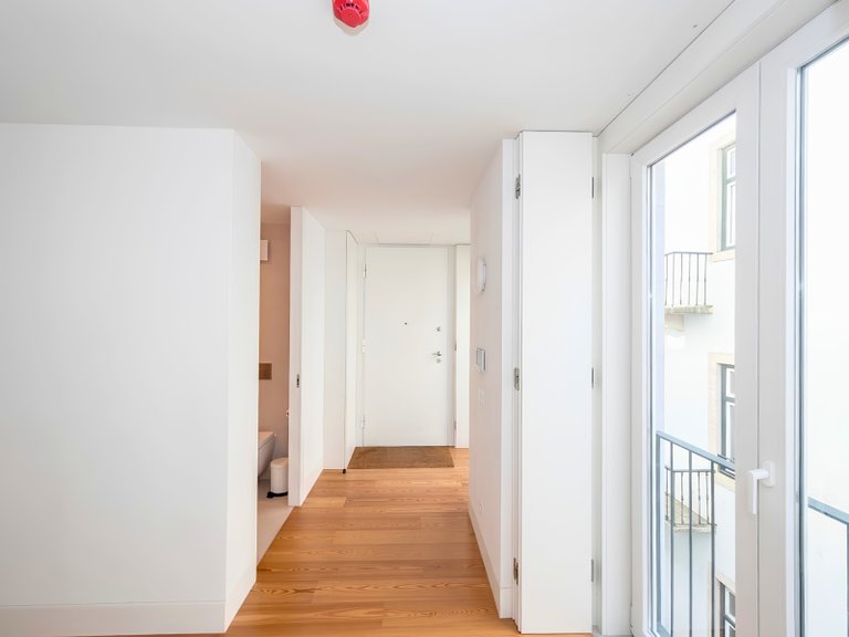 Apartment for Sale in Santa Maria Maior, Lisboa, Lisbon, Portugal 6