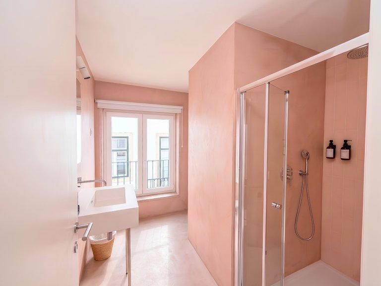 Apartment for Sale in Santa Maria Maior, Lisboa, Lisbon, Portugal 22