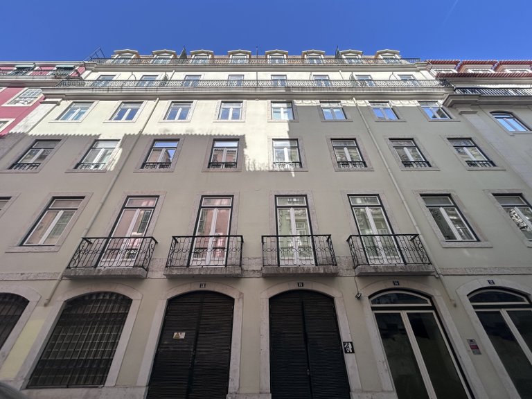 Apartment for Sale in Santa Maria Maior, Lisboa, Lisbon, Portugal 24