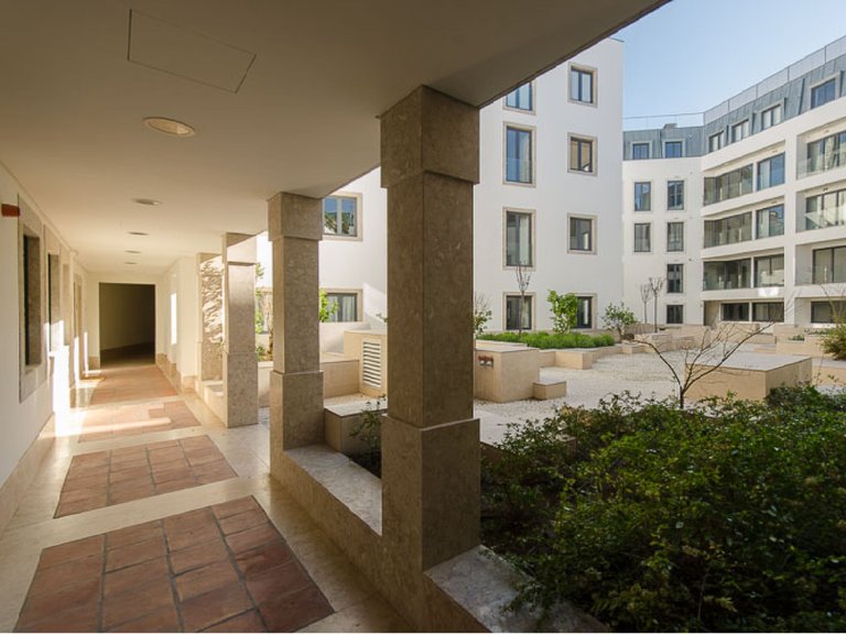 Apartment for Sale in Misericórdia, Lisboa, Lisbon, Portugal 12