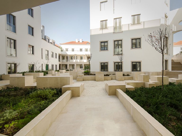 Apartment for Sale in Misericórdia, Lisboa, Lisbon, Portugal 5