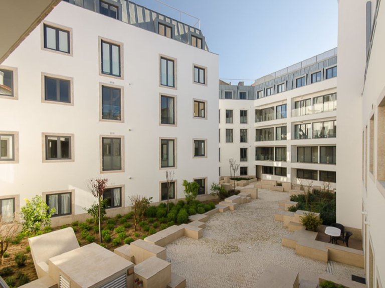 Apartment for Sale in Misericórdia, Lisboa, Lisbon, Portugal 6