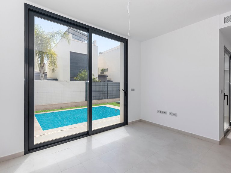 Villa for Sale in PAU 26, Orihuela Costa, Alicante 3