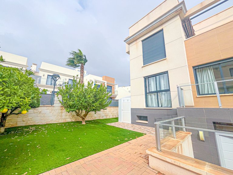 Villa for Sale in Orihuela Costa, Alicante 6