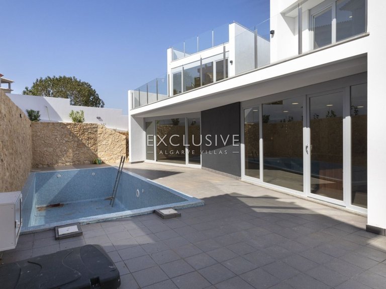 Villa for Sale in Lagos, Algarve 20