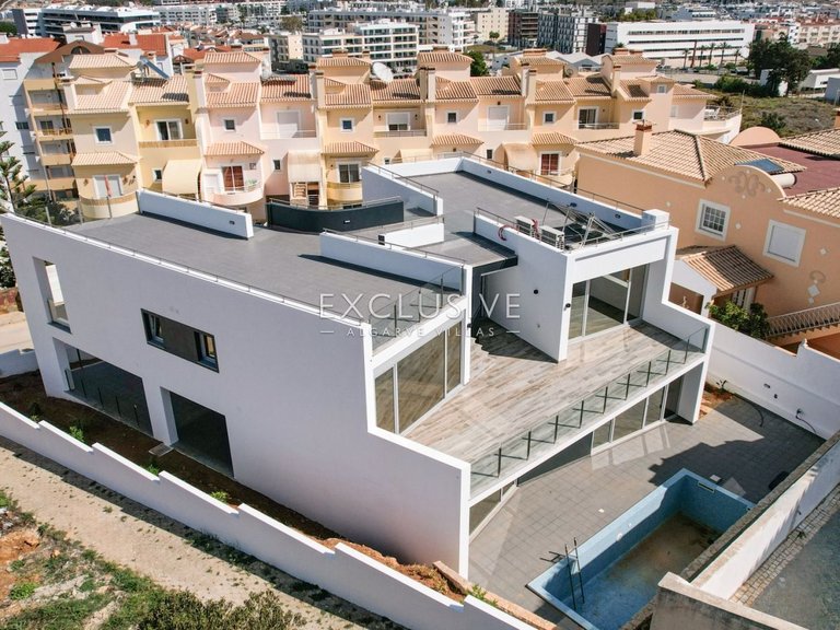 Villa for Sale in Lagos, Algarve 31