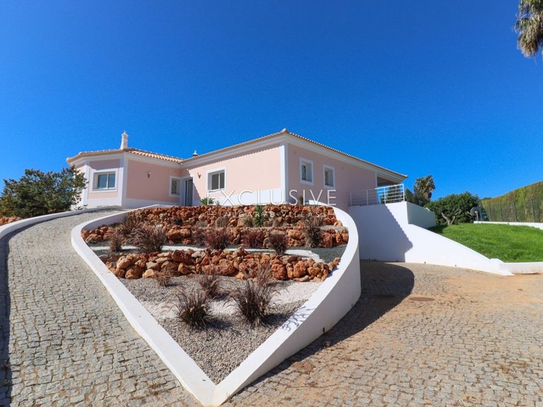 Villa for Sale in Lagos, Algarve 26