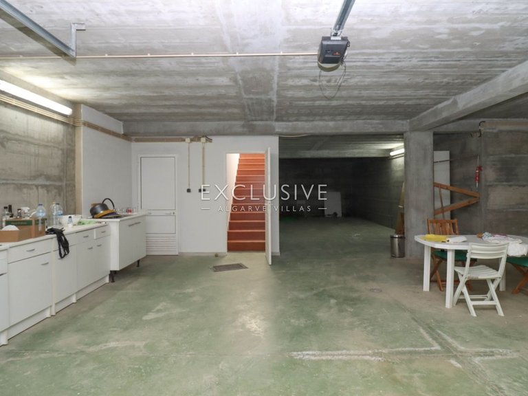 Villa for Sale in Lagos, Algarve 25