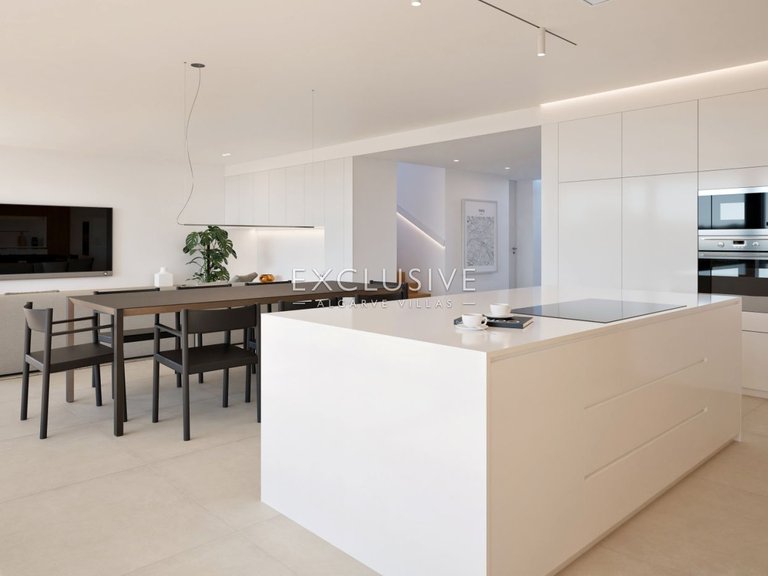 Villa for Sale in Lagos, Algarve 8