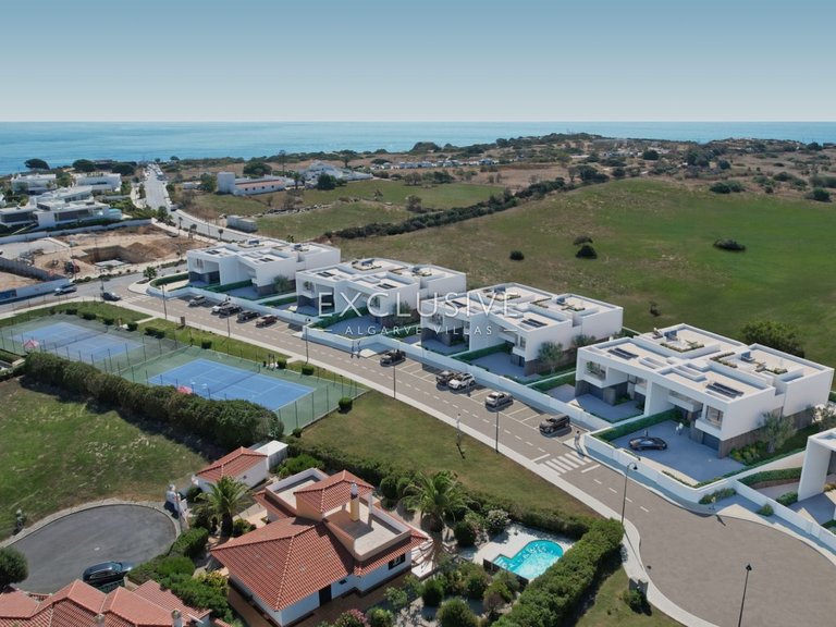 Villa for Sale in Lagos, Algarve 3