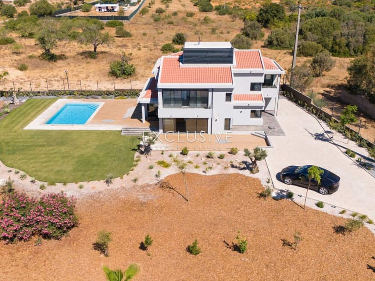 Villa for Sale in Quarteira, Algarve 29