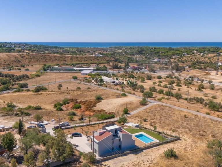 Villa for Sale in Quarteira, Algarve 26