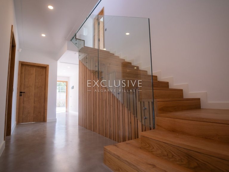 Villa for Sale in Quarteira, Algarve 12