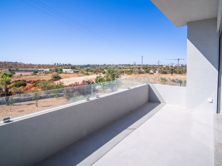 Villa for Sale in Quarteira, Algarve 18